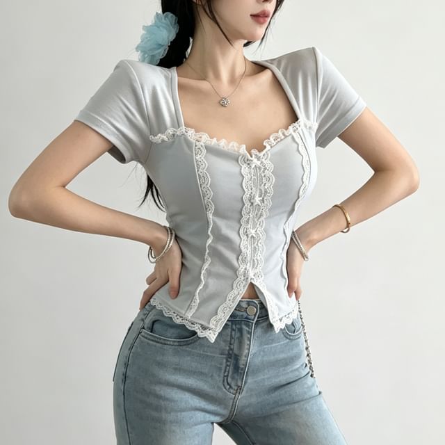 Short Sleeve Sweetheart Neck Lace Trim Crop Top