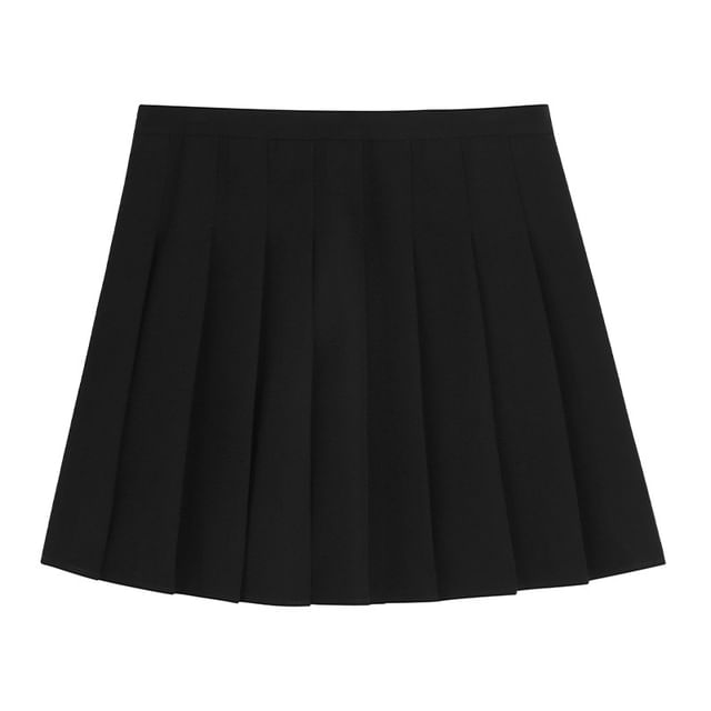 Short-Sleeve Round Neck Plain T-Shirt / High Waist Plain Pleated Mini A-Line Skirt