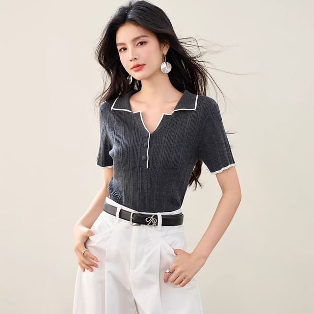 Collared Contrast Trim Short Sleeve Knit Top