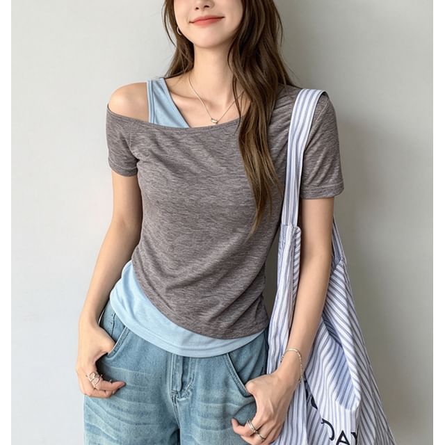 Short Sleeve Mock Two Piece Cold Shoulder Color-Block Slim-Fit T-Shirt