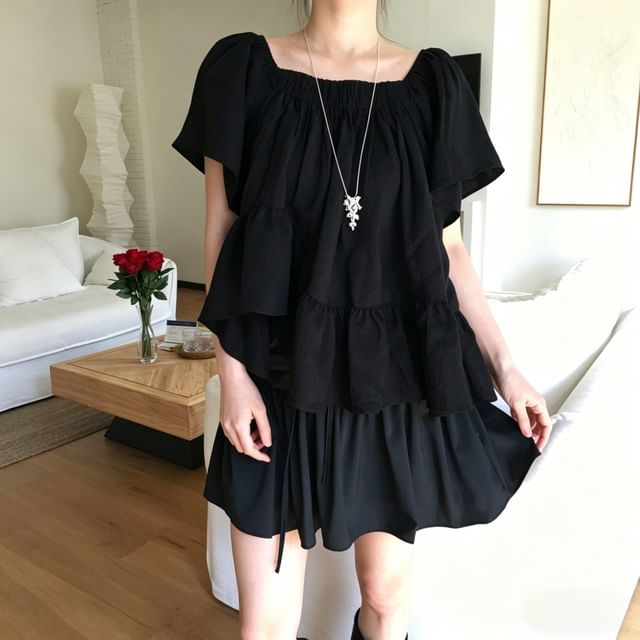 Asymmetrical Ruffle Hem Square Neck Short Sleeve Blouse