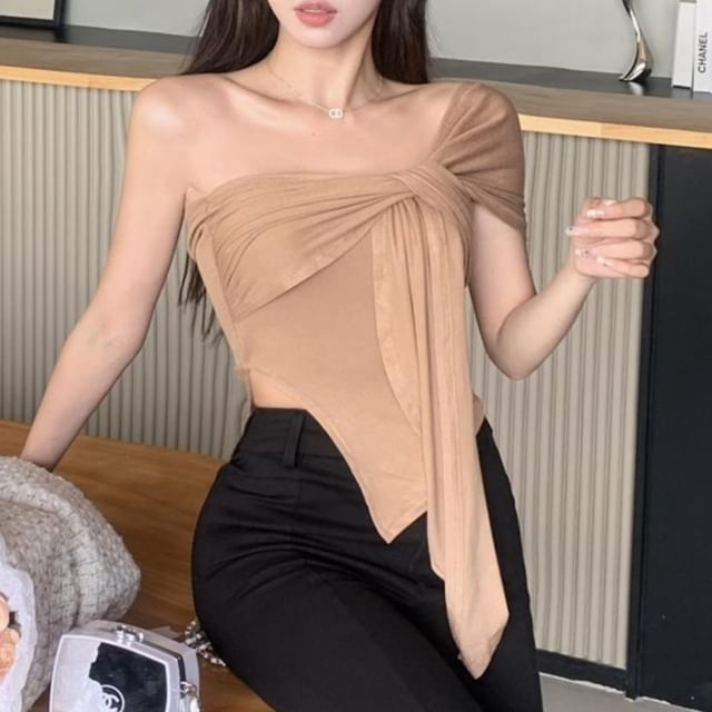 Asymmetrical Knot Single Shoulder Camisole