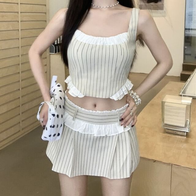 Set: Square Neck Patterned Ruffle Panel Crop Camisole Top + Mid Rise Pleated Mini A-Line Skirt