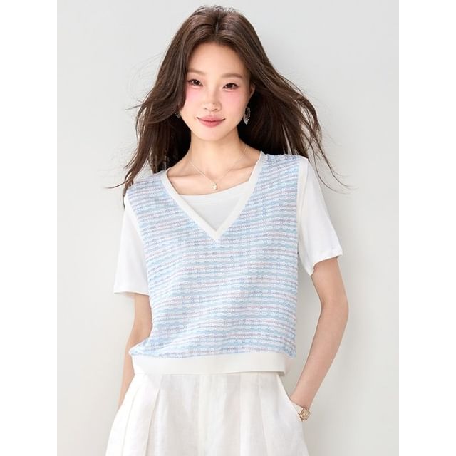 Mock Two-Piece Short-Sleeve V-Neck Textured Panel T-Shirt