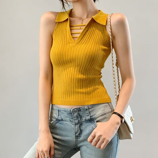 Ribbed Knit Cropped V-Neck Collared Top