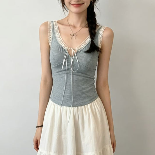 Lace Trim V-Neck Sleeveless Top
