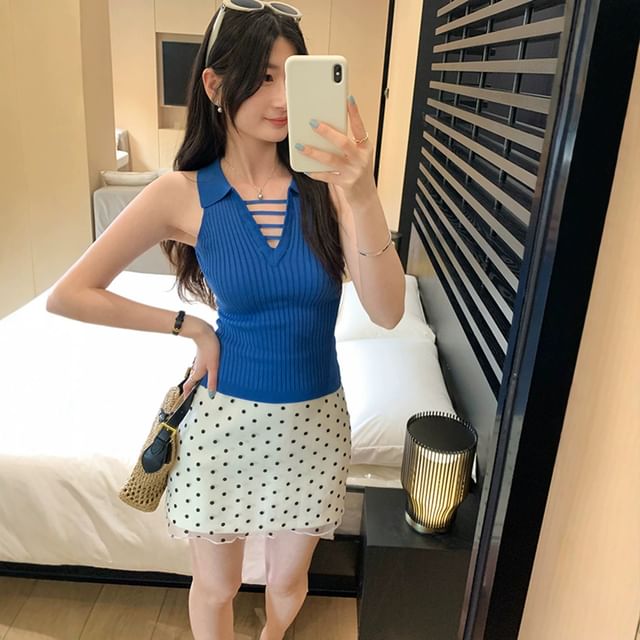 Ribbed Knit Cropped V-Neck Collared Top