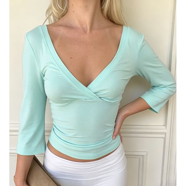 Slim-Fit V-Neck Elbow Sleeve Crop Tee