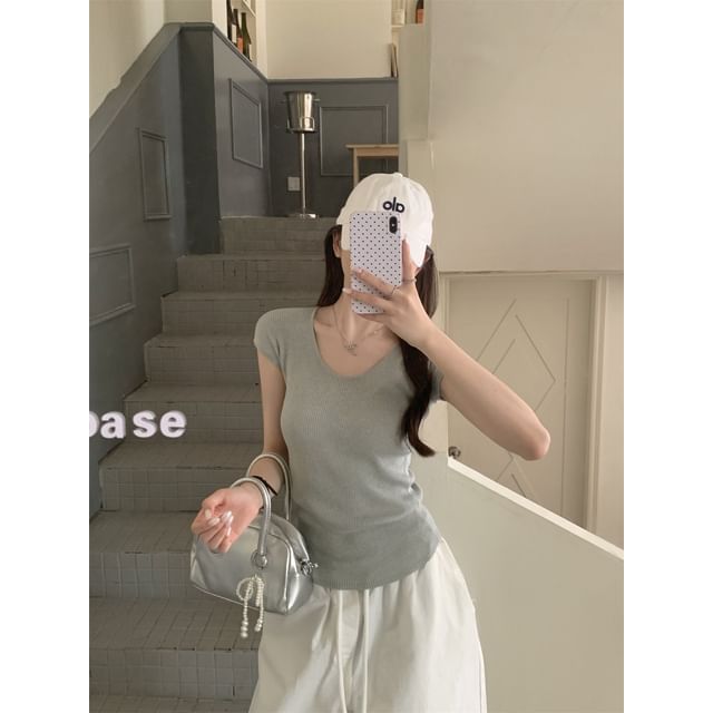 Round Neck Ribbed Knit Short-Sleeve Top