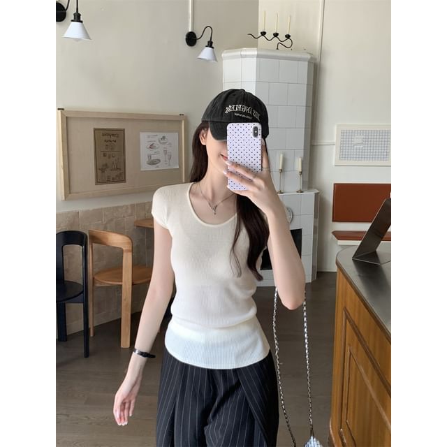 Round Neck Ribbed Knit Short-Sleeve Top