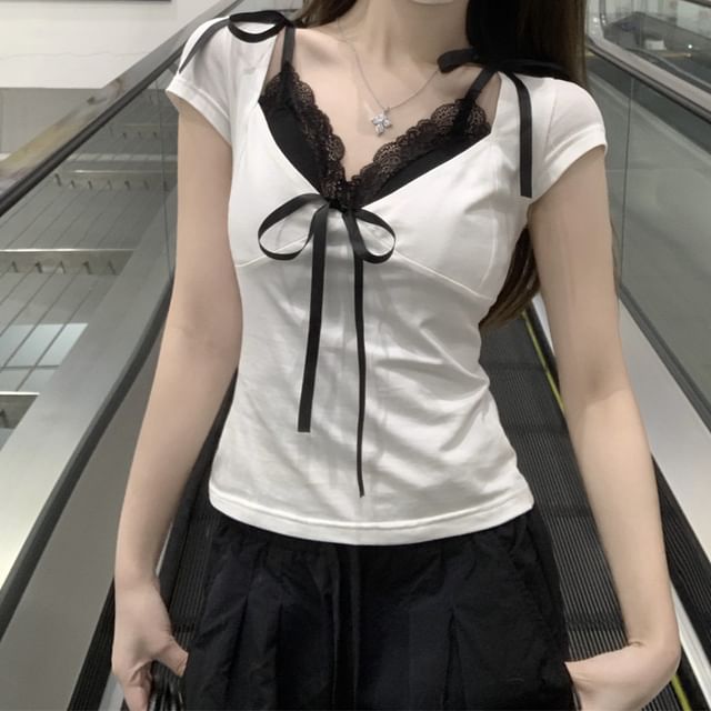 Slim V-Neck Crop Tee