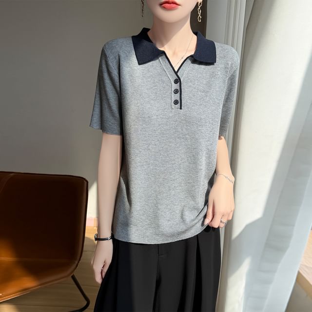 Two-Tone Button Collared Knit Short Sleeve Top