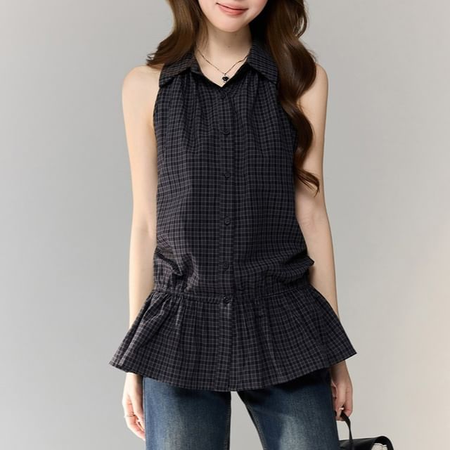 Flowy Checkered Sleeveless Blouse