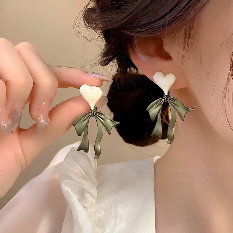 Charming Enamel Heart Dangling Ribbon Bowknot Earrings