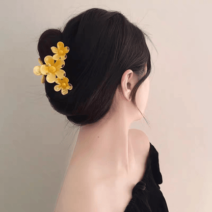 Schicke, bunte Haarklammer mit Blumenmotiv