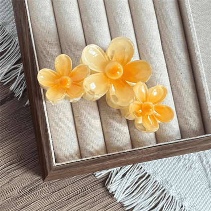 Schicke, bunte Haarklammer mit Blumenmotiv
