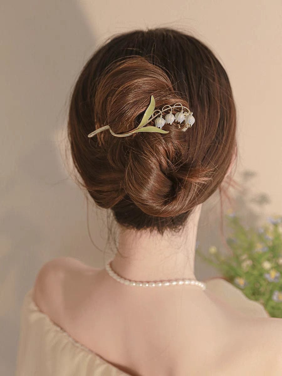 Sweet Bellflower Hair Twist Clip