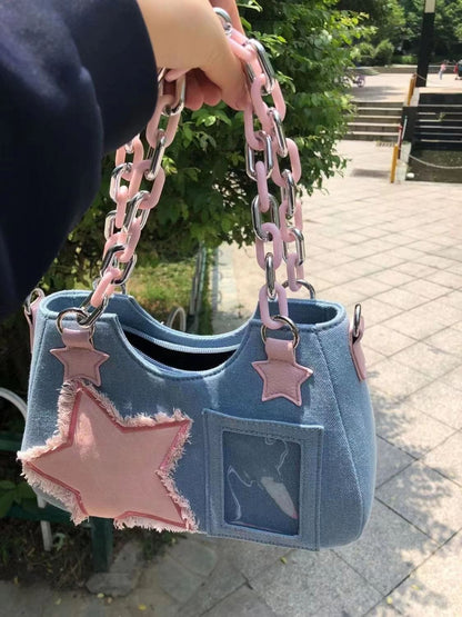 Sac bandoulière en denim avec chaîne en acrylique et étoile rose