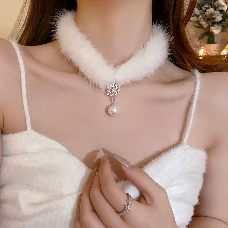 Pendant Chic Rhinestone Pearl Necklace Chain Choker Snowflake Plush Inlaid