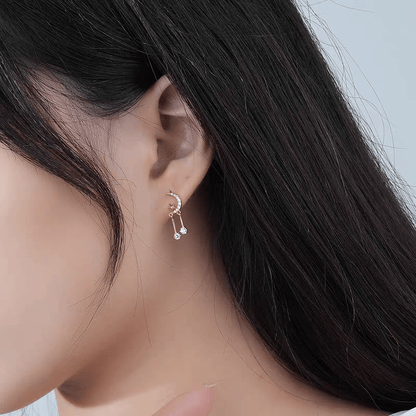 Boucles d'oreilles pendantes élégantes en forme d'étoile et de lune