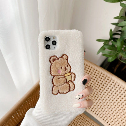 Coque iPhone en peluche avec un adorable ours kawaii