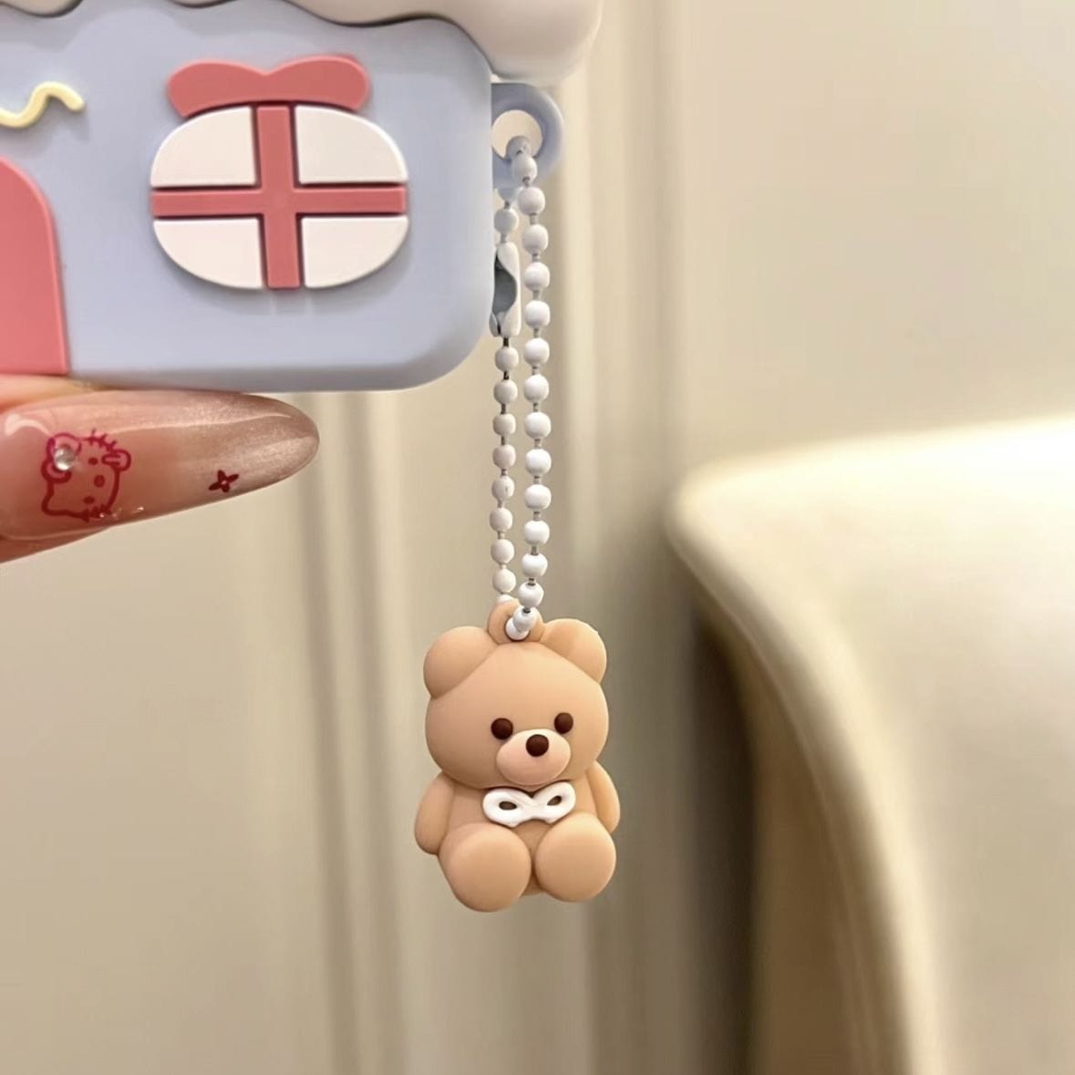 Étui pour AirPods en forme de maison d'ours mignon