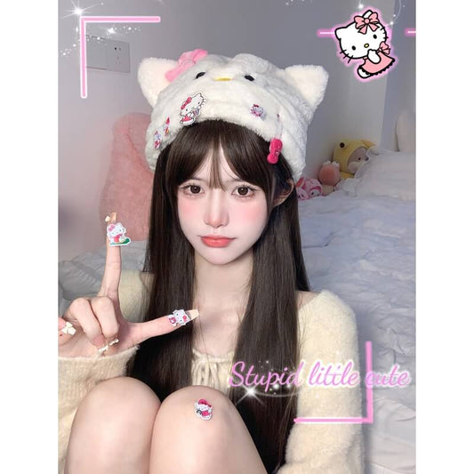 Flauschige Mütze mit Kawaii-Kätzchen