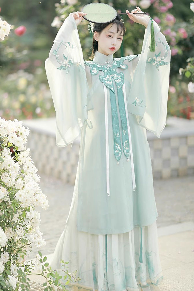 Emerald Embroidered Mandarin Collar Hanfu Ensemble with Full Coverage