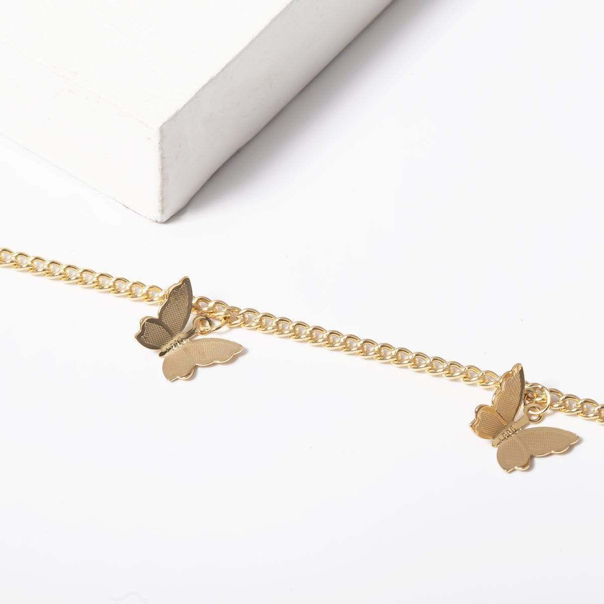 Collier ras du cou papillon chic