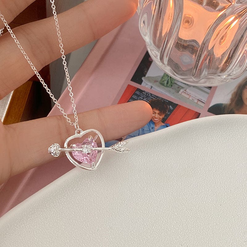 Collier élégant en forme de cœur avec flèche de Cupidon en cristal rose