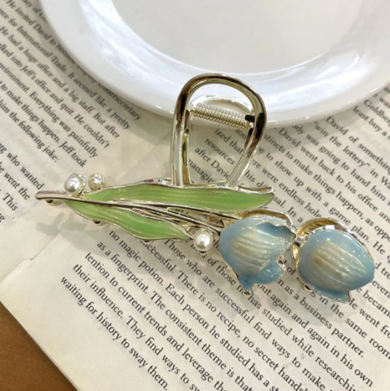 Dainty Floral Hair Claw Clip - claws, coquette, hair, hair accessories, hair claw Kawaii Babe