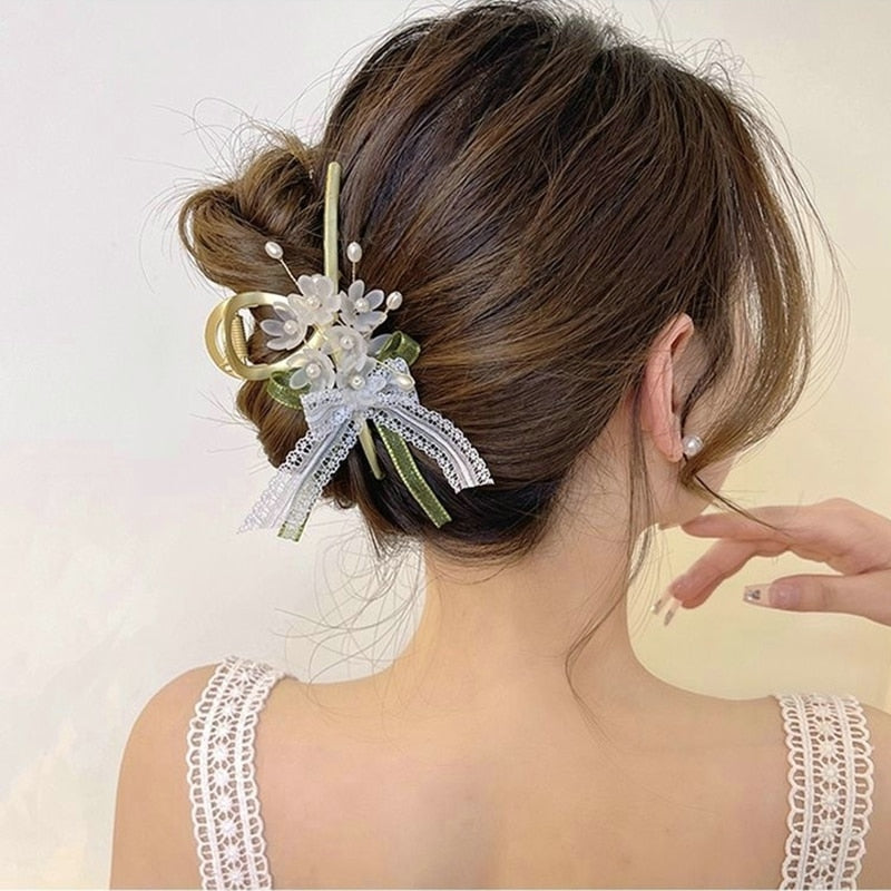 Dainty Floral Hair Claw Clip - claws, coquette, hair, hair accessories, hair claw Kawaii Babe