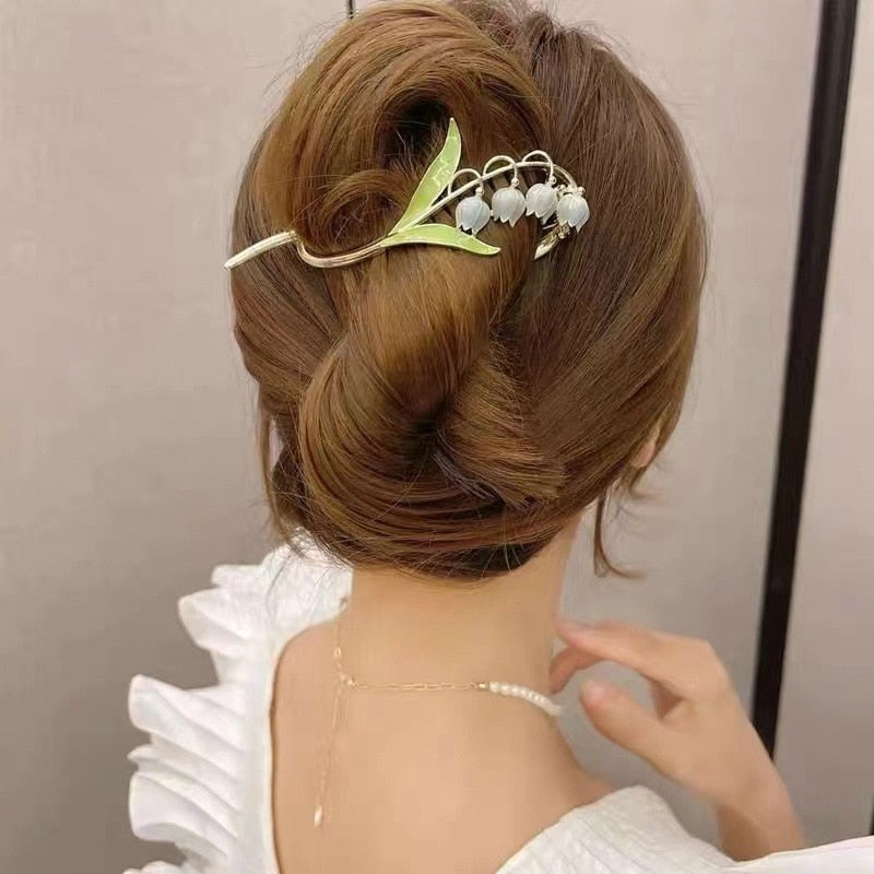 Dainty Floral Hair Claw Clip - claws, coquette, hair, hair accessories, hair claw Kawaii Babe