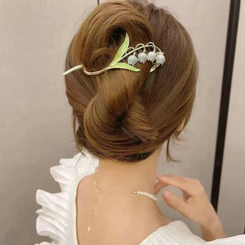 Dainty Floral Hair Claw Clip - claws, coquette, hair, hair accessories, hair claw Kawaii Babe