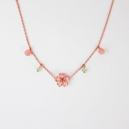 Charmant collier à breloques en forme de fleur en cristal rose