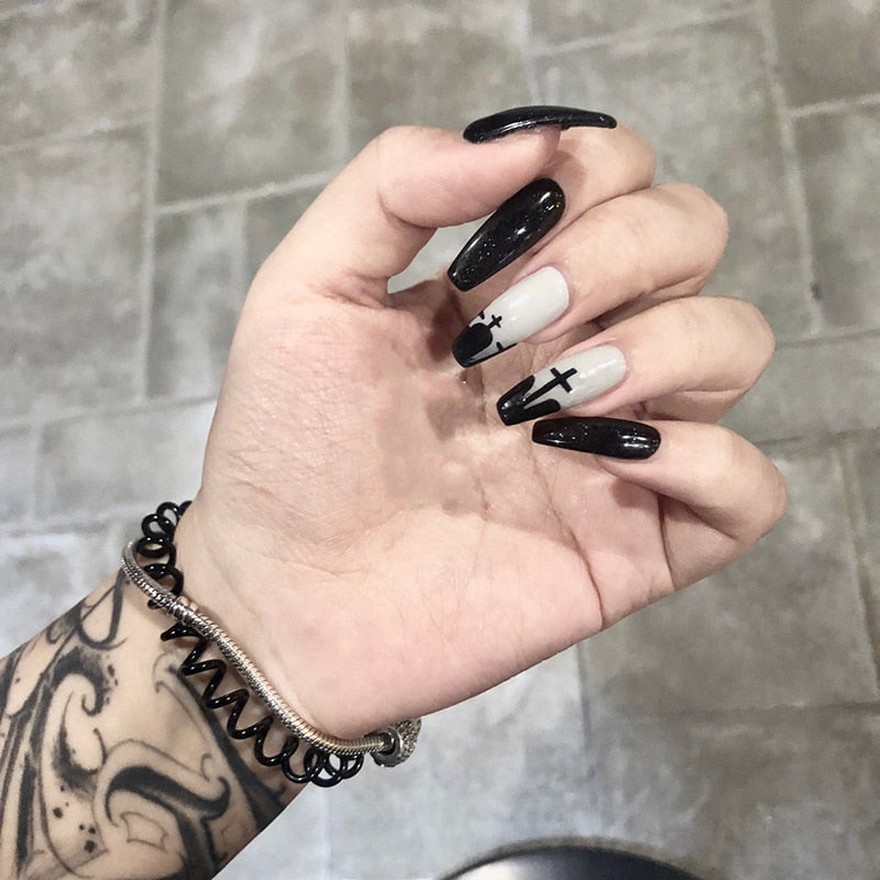 Dark gothic press on nails - goth - gothic - kawaii - nail art - nails