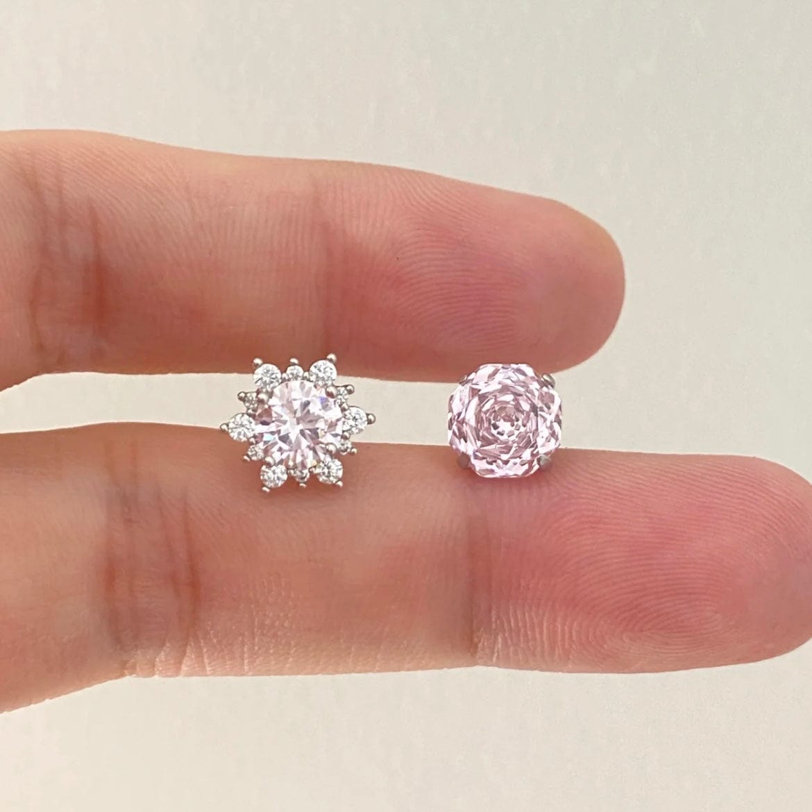 Delicate Pink Rose Snowflake Stud Earrings Set