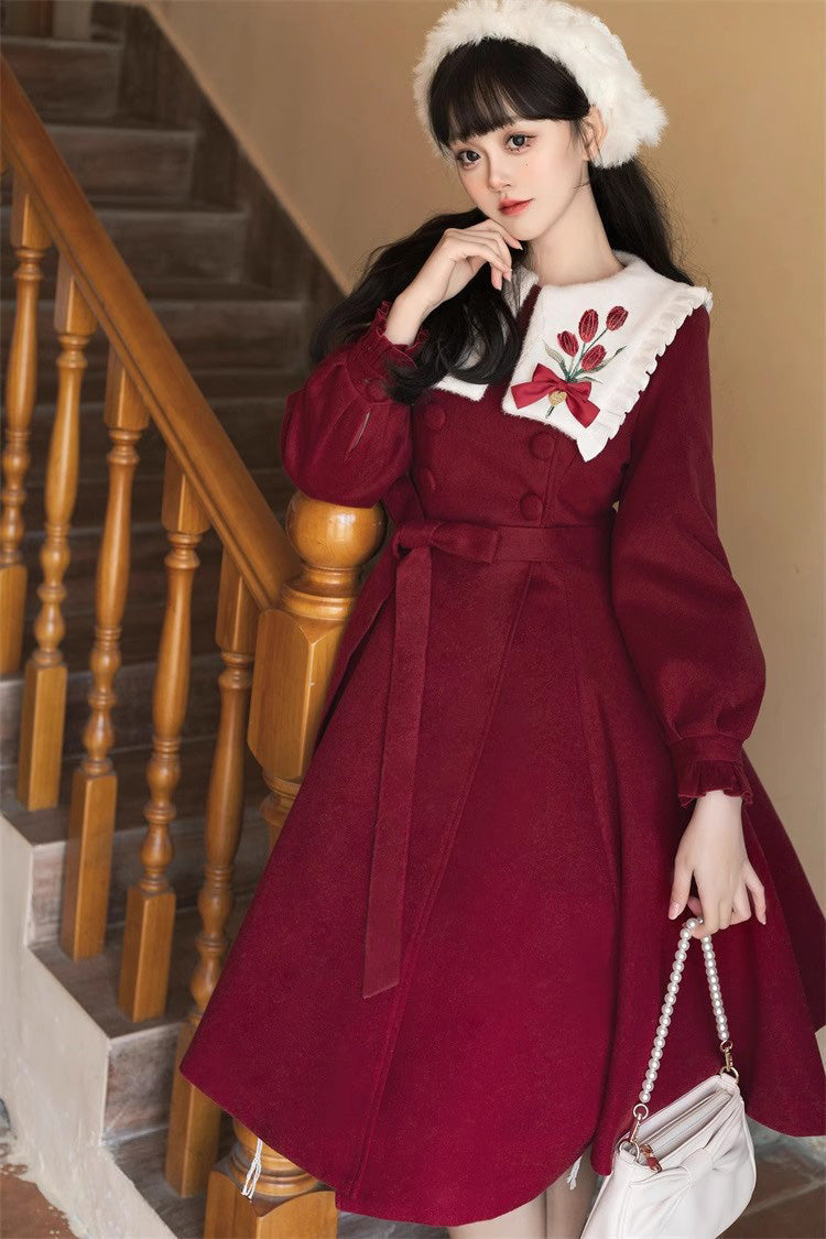 Slim Sweet Lolita Coat with Tulip Puff Sleeves and Embroidery