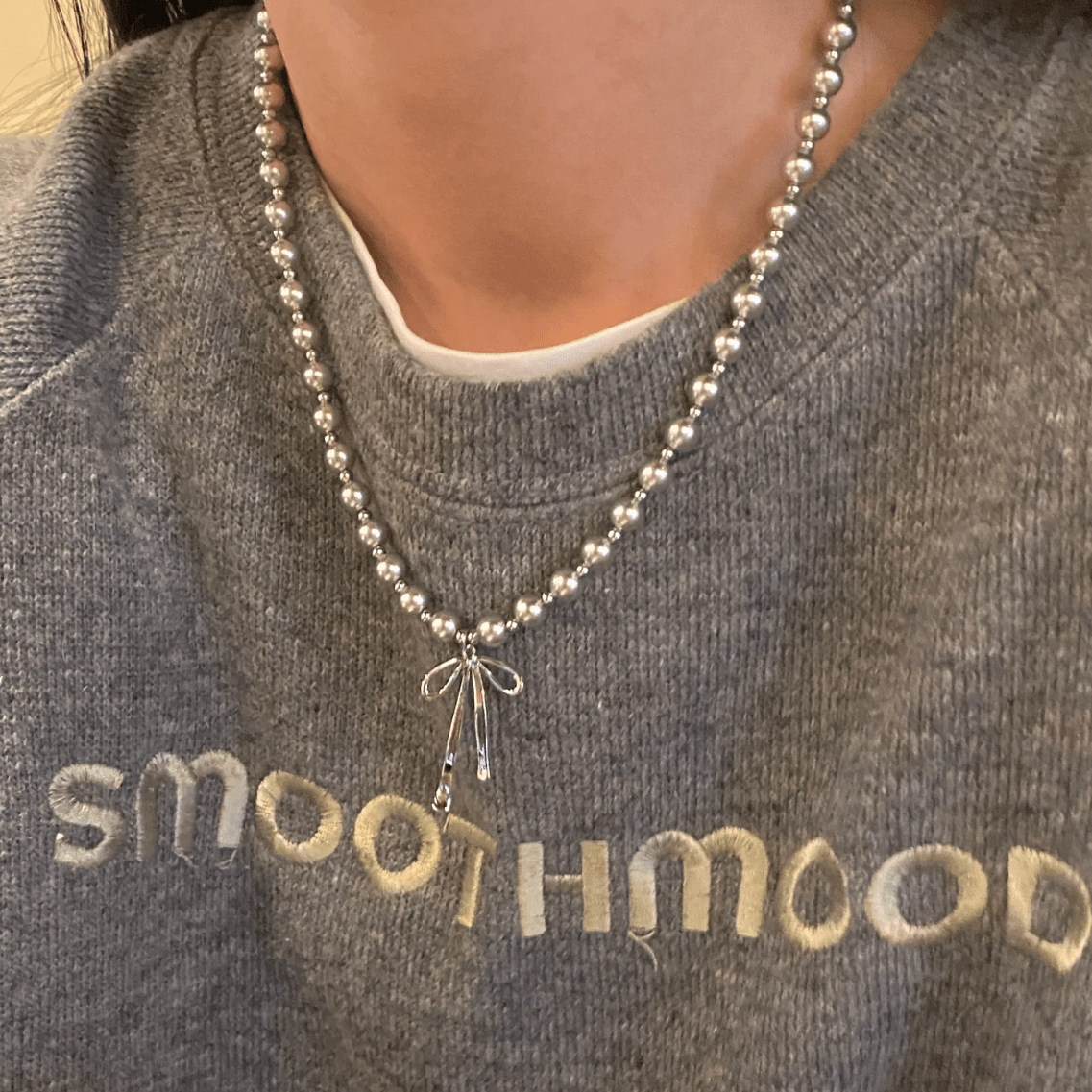 Elegant Bowknot Grey Pearl Chain Necklace