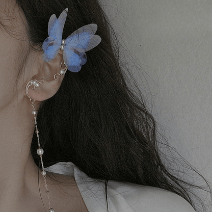 Boucle d'oreille élégante en forme de papillon avec perles superposées