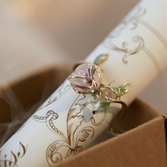 Exquisiter offener Ring mit rosa Rose