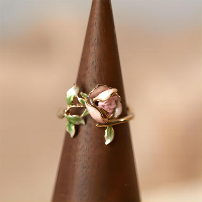 Exquisiter offener Ring mit rosa Rose