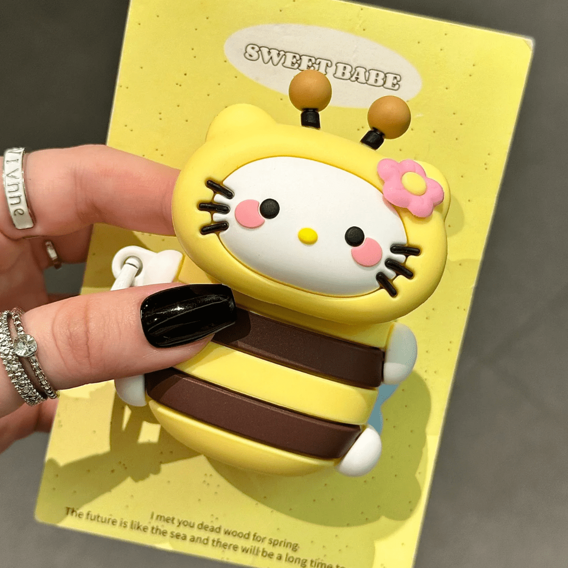 Kawaii Kitty Bee Silicone AirPods Earphone Case