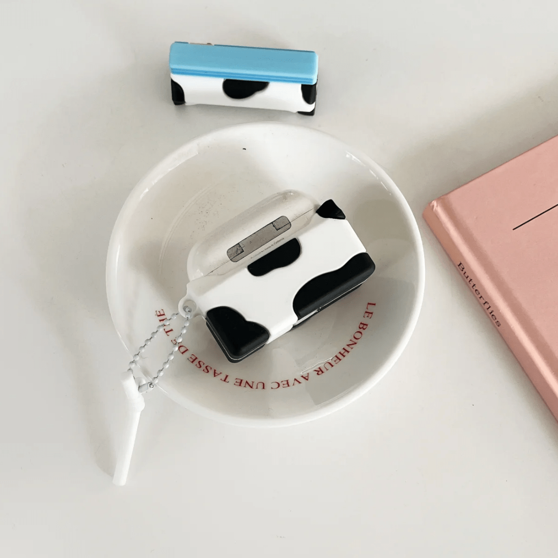 Kawaii Kitty Milk AirPods Earphone Case