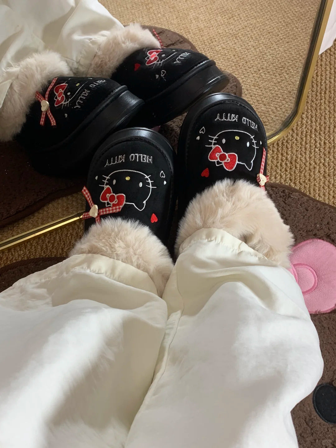 Plush Winter House Shoes Fluffy Hello Kitty Slippers