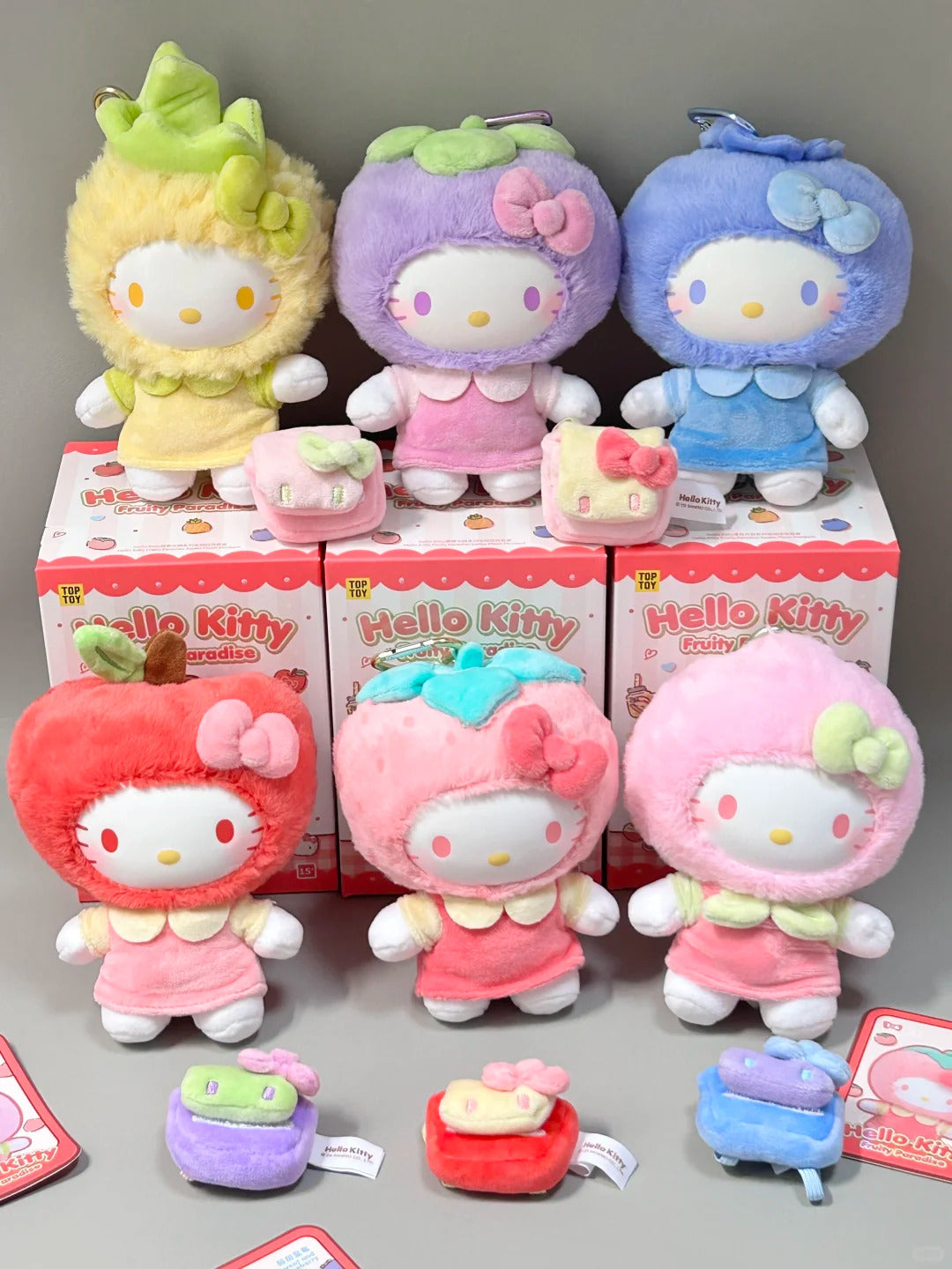 Fruity Paradise Blind Vinyl Box Hellokitty Face