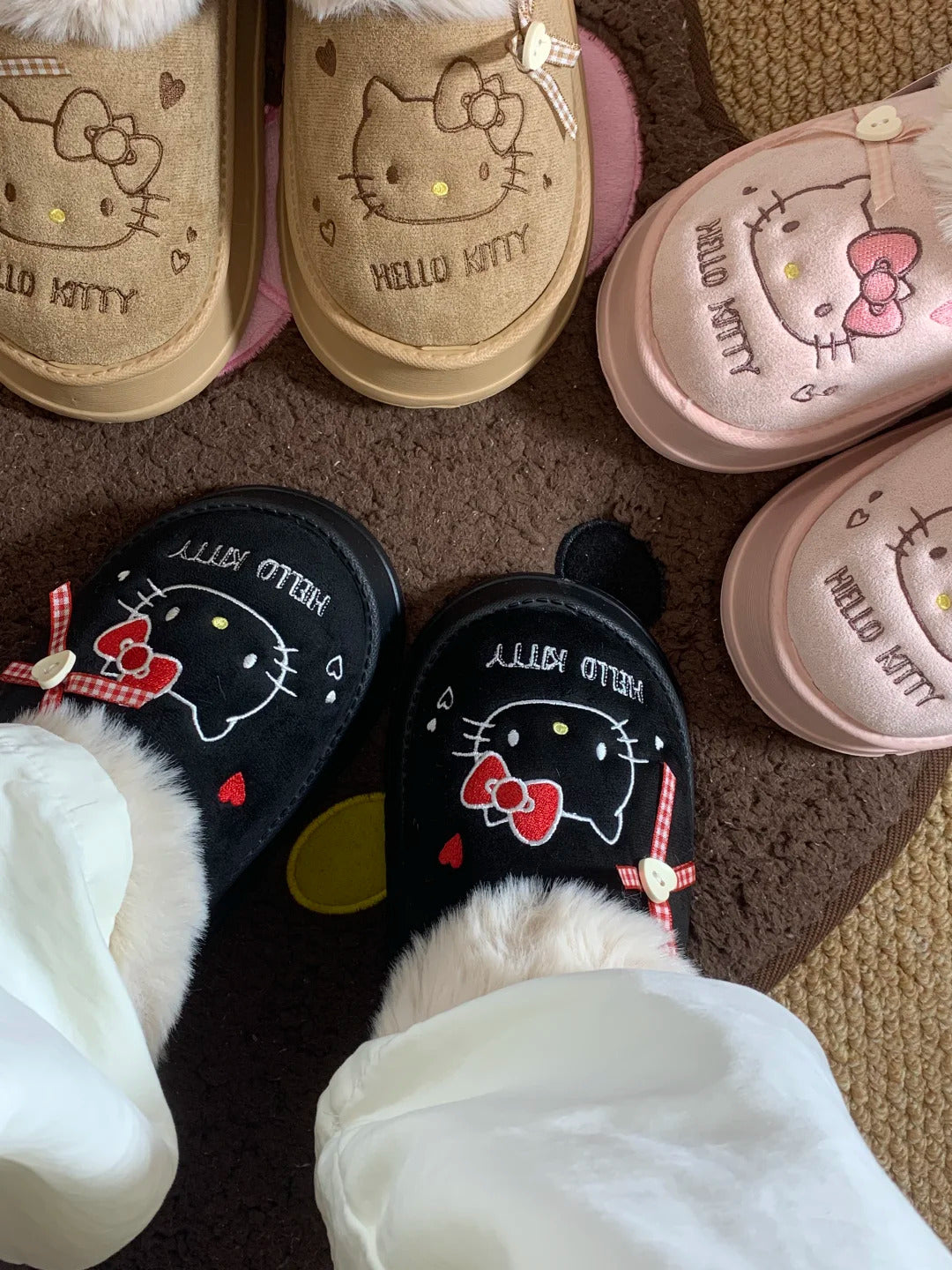 Plush Winter House Shoes Fluffy Hello Kitty Slippers