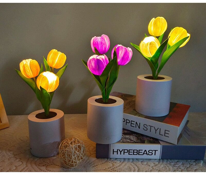 Light-Up Sunflower Desk Lamp - desk lamp, flowers, lamp, lamps, light Kawaii Babe