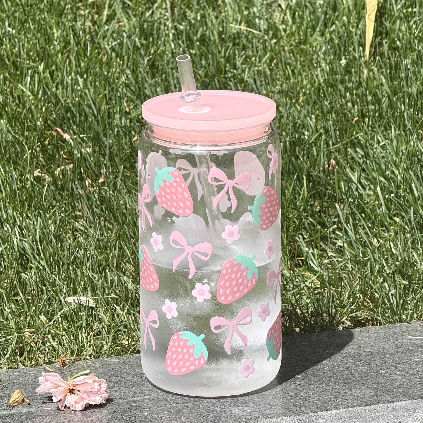 Kawaii strawberry and ribbon bows plastic water bottle tumbler and straw