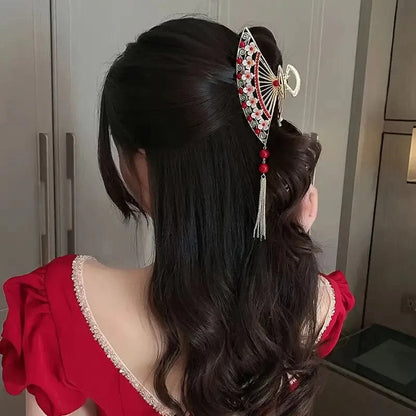 Temperament Flower Pearl Tassel Fan Shaped Hair Claw